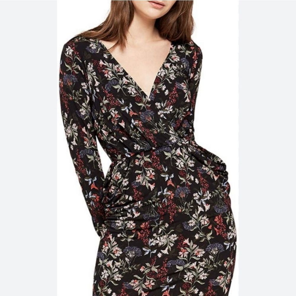 BCBGeneration Soft Knit Floral Dress. Dark Academia,  Romcom, Dark Floral